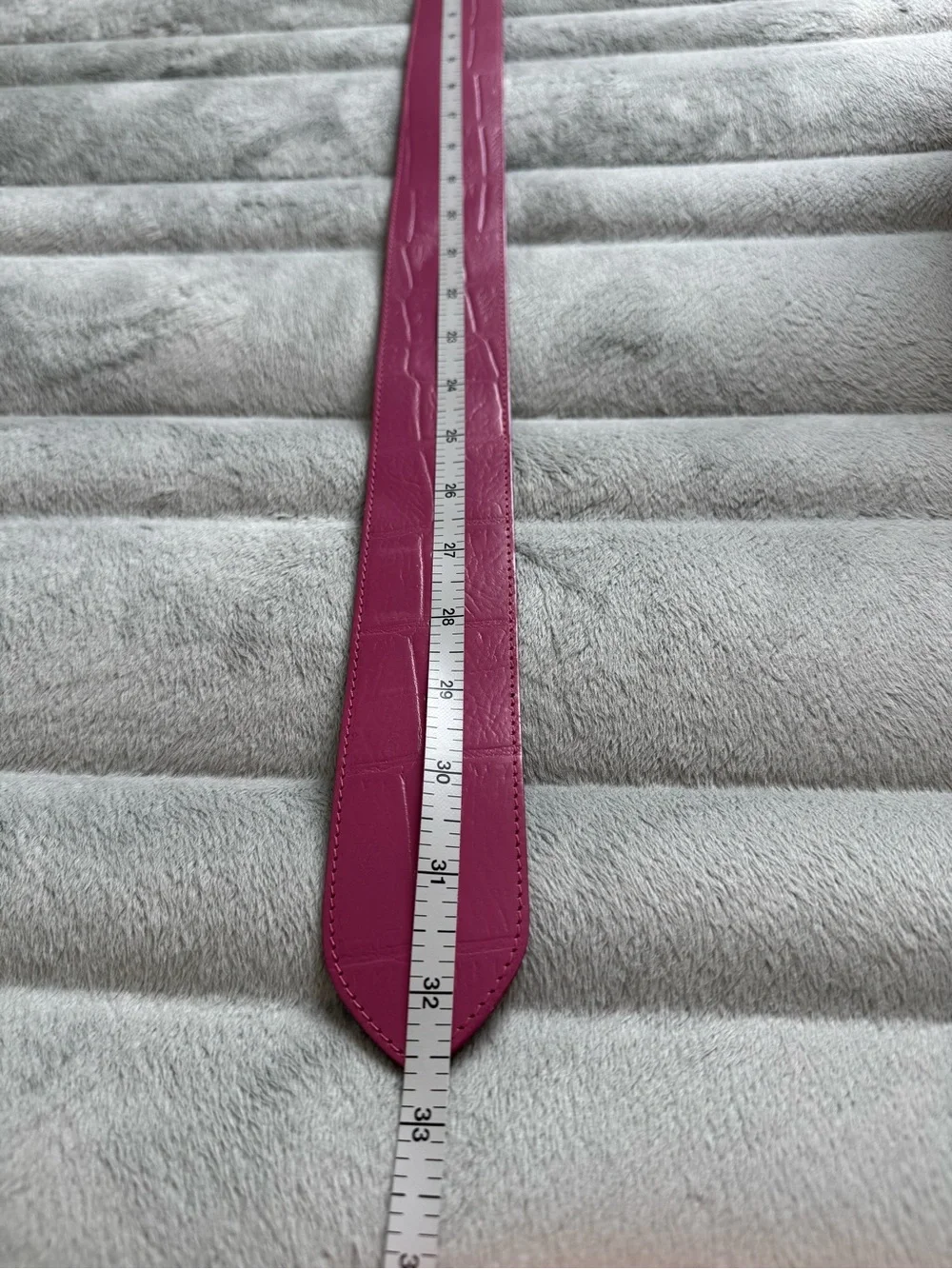 Wide Pink Leather Belt Croc Embossed Statement Waist Belt Size S/M Vintage Y2K